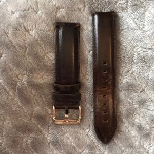Daniel Wellington brown leather watch strap
